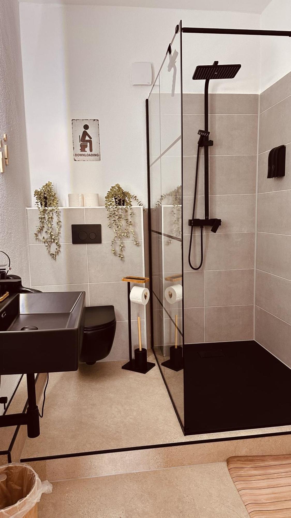 Apartment Mit Netflix - Parken - Kueche - Bad Weiden in der Oberpfalz Esterno foto